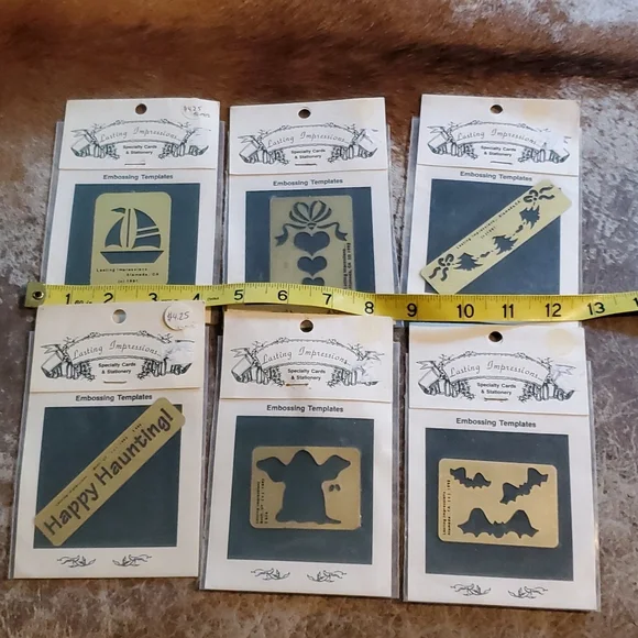 Lasting Impressions Metal Embossing Templates - Picture 2 of 3